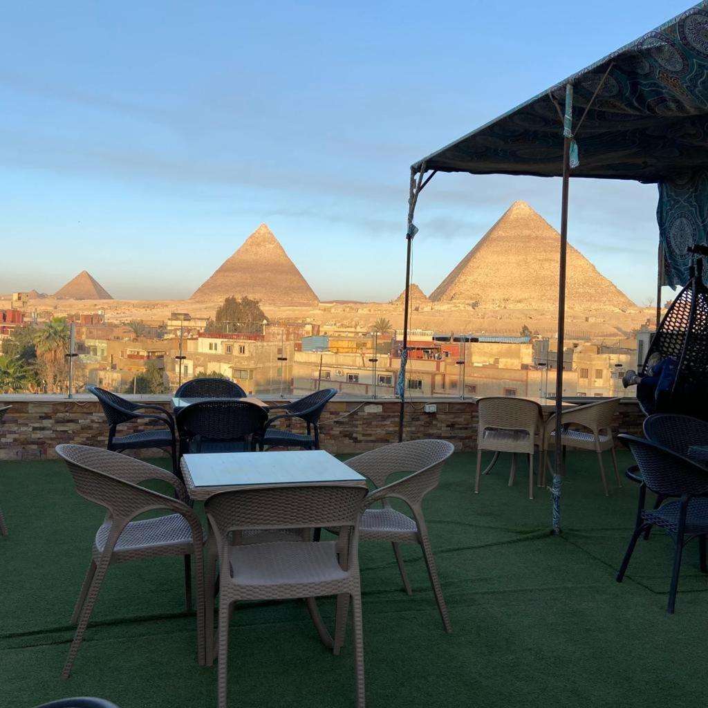 Black Pyramids View Kairo Exteriör bild